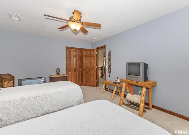 $749,000 | 28055 238th Street, Le Claire, IA 52753