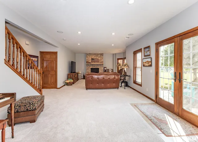 $749,000 | 28055 238th Street, Le Claire, IA 52753