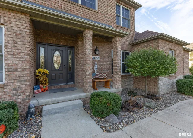 $749,000 | 28055 238th Street, Le Claire, IA 52753