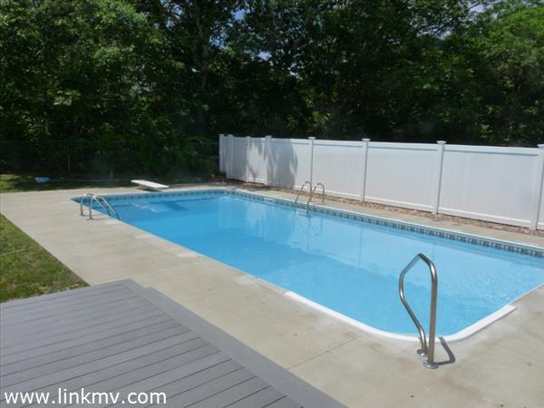 4 Tabor House Road Chilmark, MA 02535 - Photo 8 of 23 Gallery Image 8