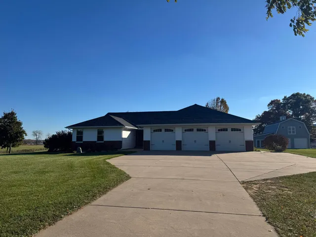 $739,000 | E7555 Ostrander Road, Weyauwega, WI 54983