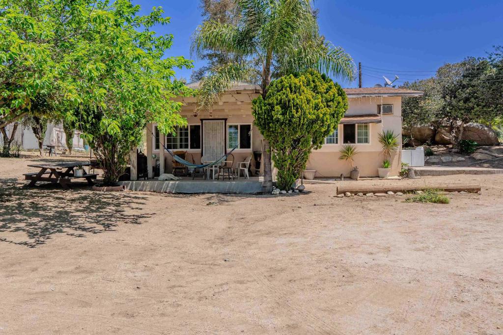 45500 Lewis Valley Road Hemet, CA 92544 - Photo 17 of 21