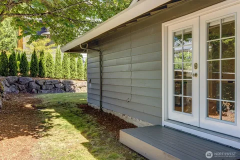 $1,299,000 | 14004 Southeast 20th Street, Bellevue, WA 98007