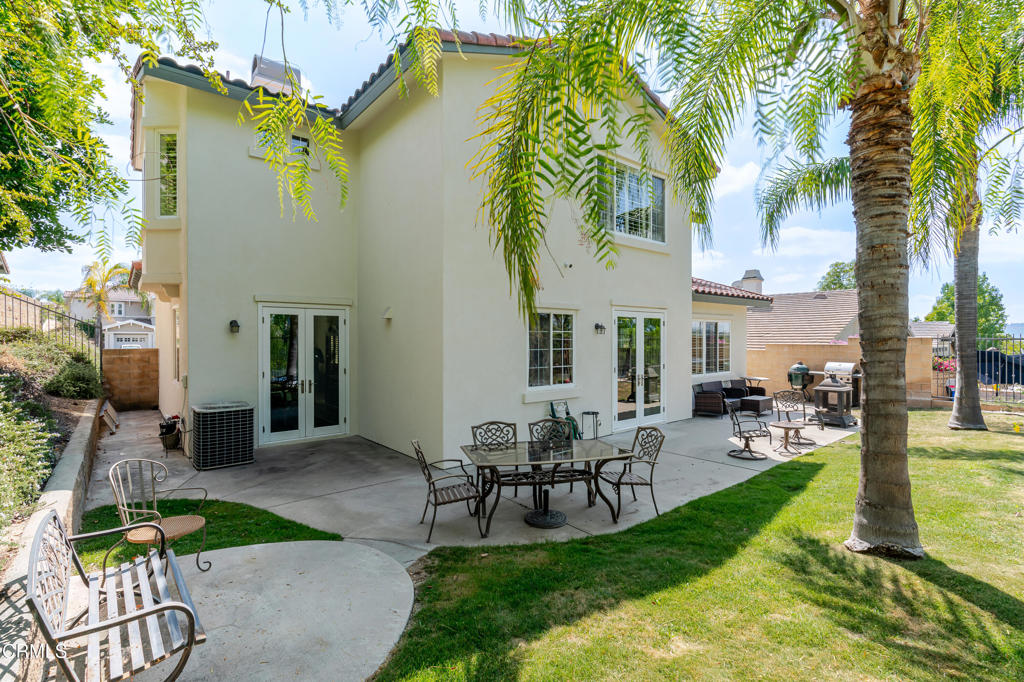 3751 North Hollingsworth Road Altadena, CA 91001 - Photo 37 of 40 Back Patio View of Palms
