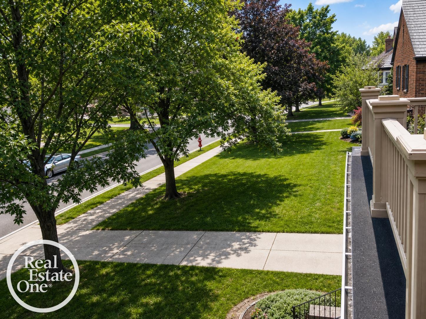 636 Neff Road Grosse Pointe, MI 48230 - Photo 4 of 17
