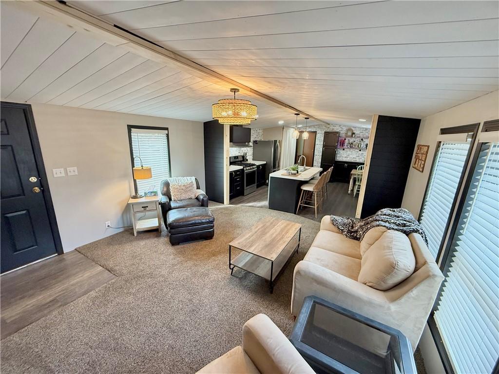 111 Racoon Court Gallatin, MO 64640 - Photo 3 of 24