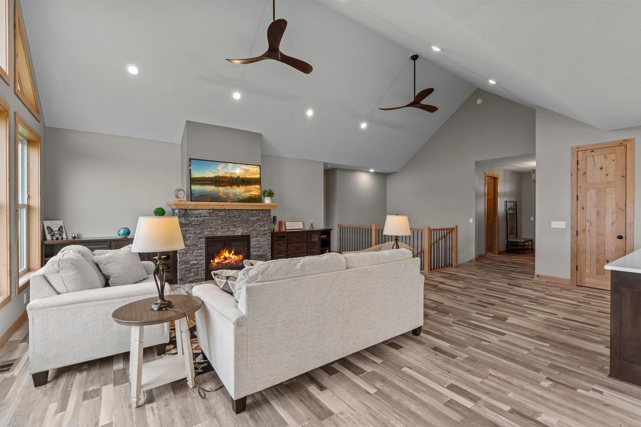 19811 Jennady Avenue Jordan, MN 55352 - Photo 15 of 68