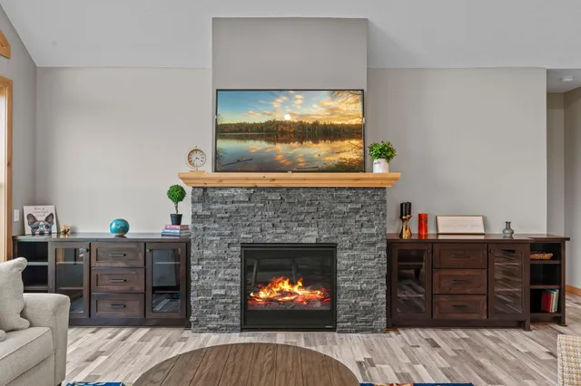 $1,250,000 | 19811 Jennady Avenue, Jordan, MN 55352