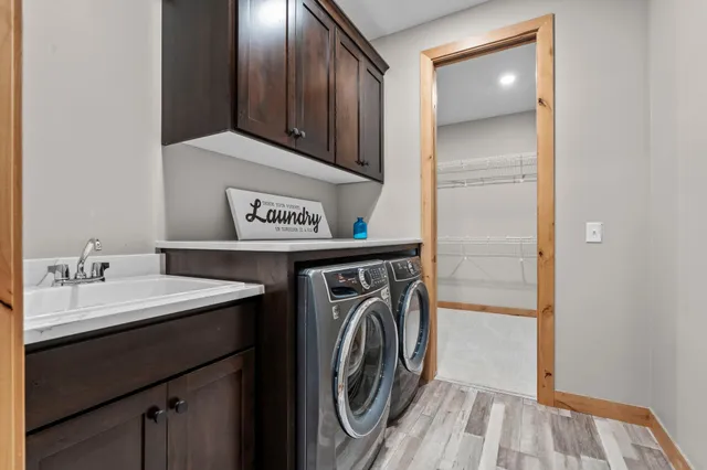 $1,250,000 | 19811 Jennady Avenue, Jordan, MN 55352