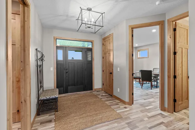 $1,250,000 | 19811 Jennady Avenue, Jordan, MN 55352