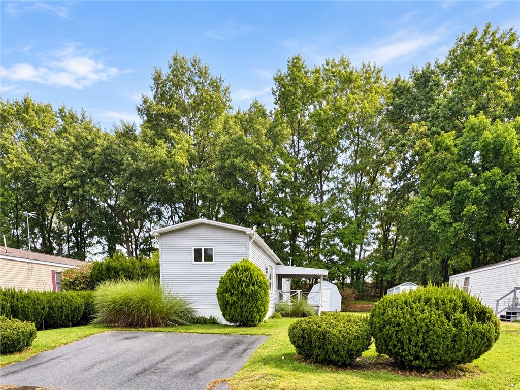 32 Torch Lane Coventry, RI 02816 - Photo 3 of 29 Gallery Image 3