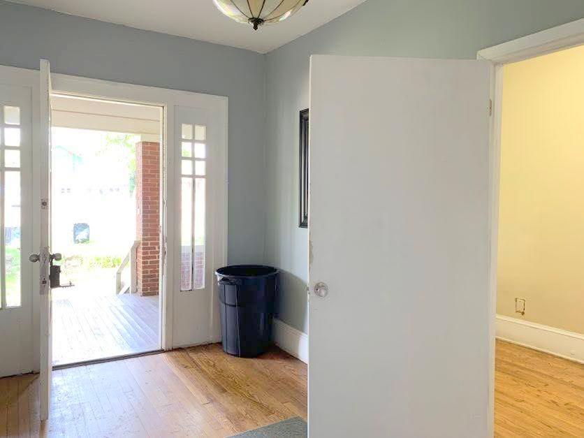 1306 Patterson Avenue Southwest, Unit 2 Roanoke, VA 24016 - Photo 7 of 25 IMG_3135