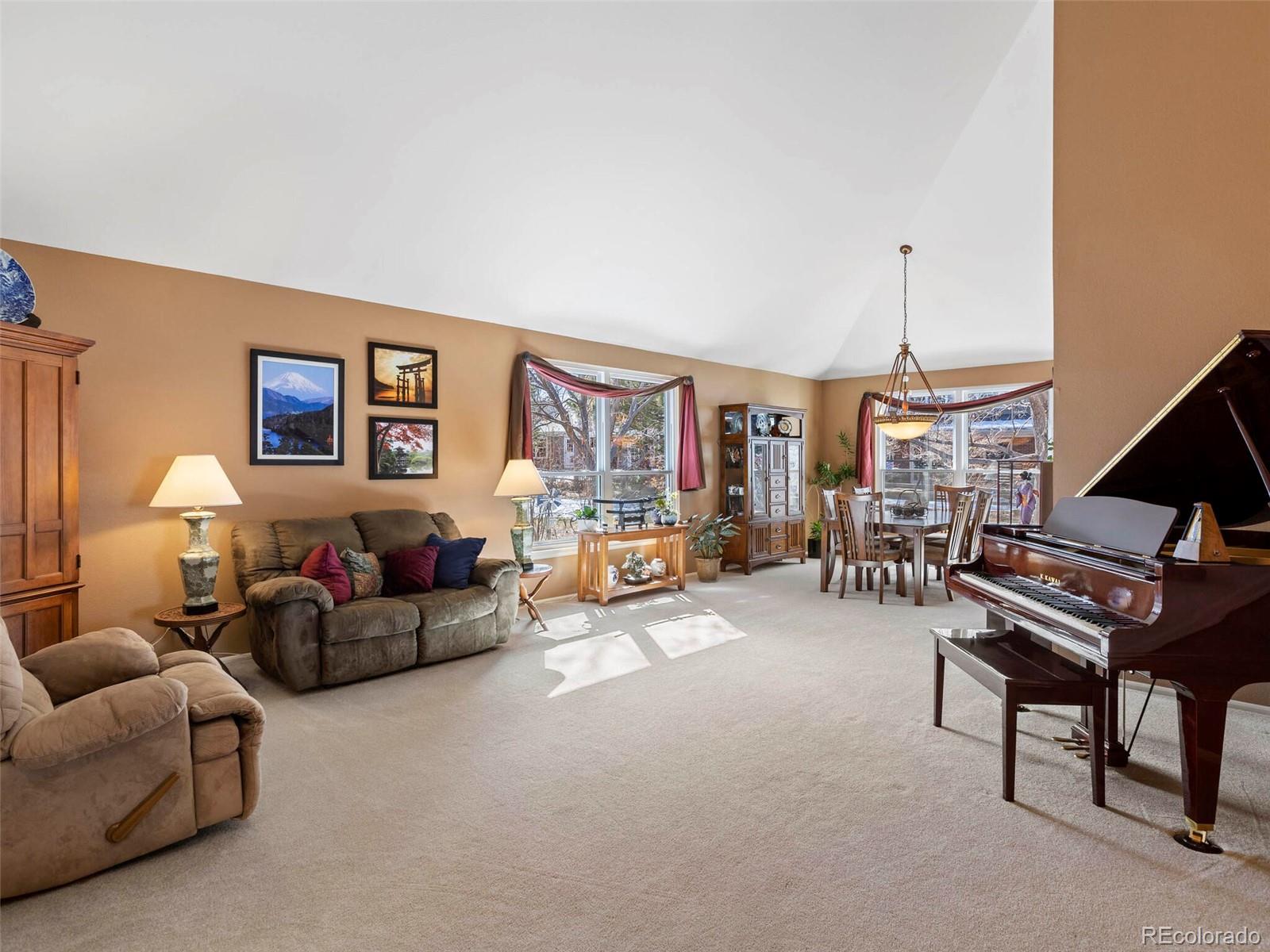 1546 Saltbush Ridge Road Highlands Ranch, CO 80126 - Photo 4 of 40 Gallery Image 4