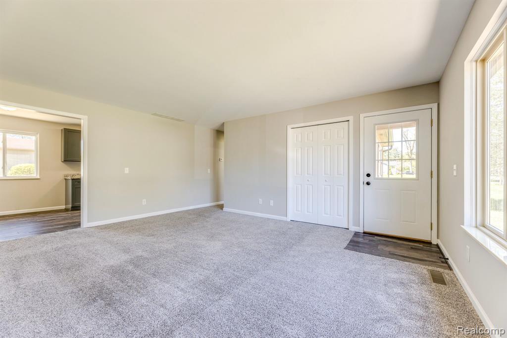 3079 Beach Road Port Huron, MI 48060 - Photo 8 of 12