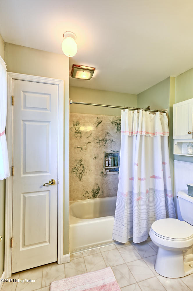 948 Veechdale Road Simpsonville, KY 40067 - Photo 21 of 37 948-VDR-21