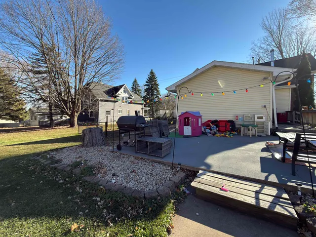 $234,980 | 447 Broadway Street, Berlin, WI 54923