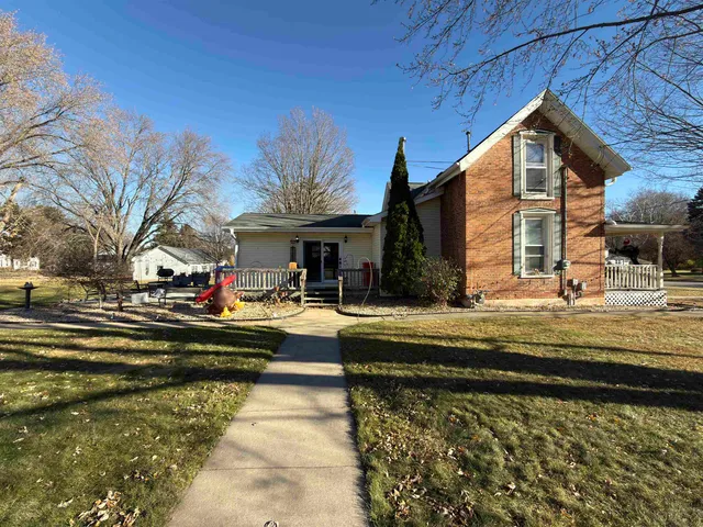 $234,980 | 447 Broadway Street, Berlin, WI 54923