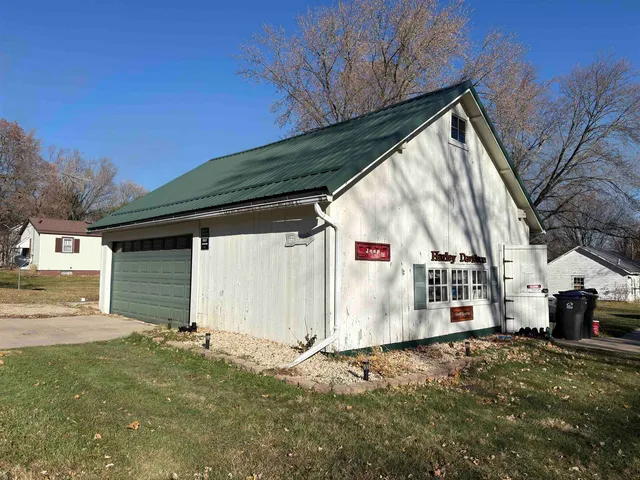 $234,980 | 447 Broadway Street, Berlin, WI 54923