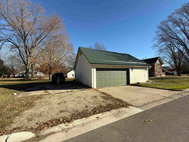 $234,980 | 447 Broadway Street, Berlin, WI 54923