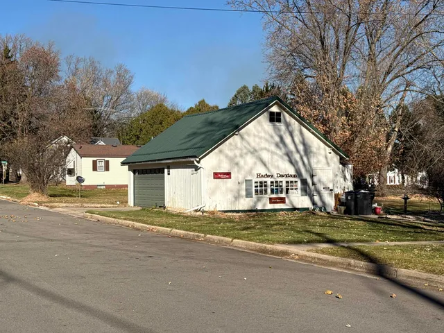 $234,980 | 447 Broadway Street, Berlin, WI 54923