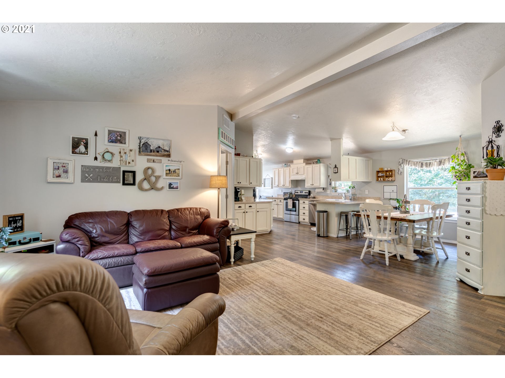 17052 South Burk Road Beavercreek, OR 97004 - Photo 5 of 32 Gallery Image 5