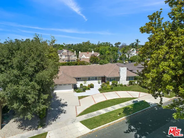 $10,750 | 4315 Clybourn Avenue, Toluca Lake, CA 91602