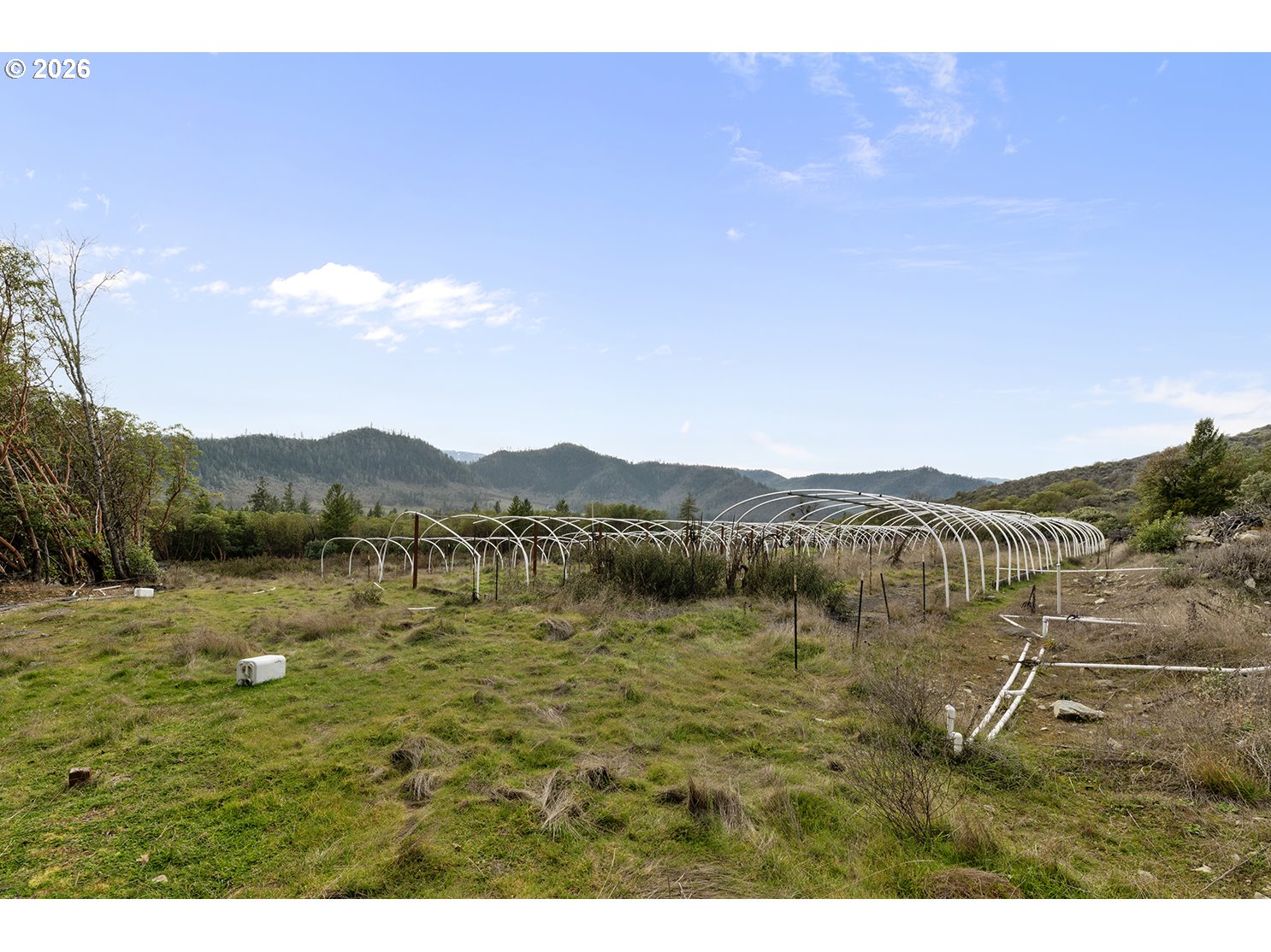 18101 North Applegate Road Grants Pass, OR 97527 - Photo 13 of 16