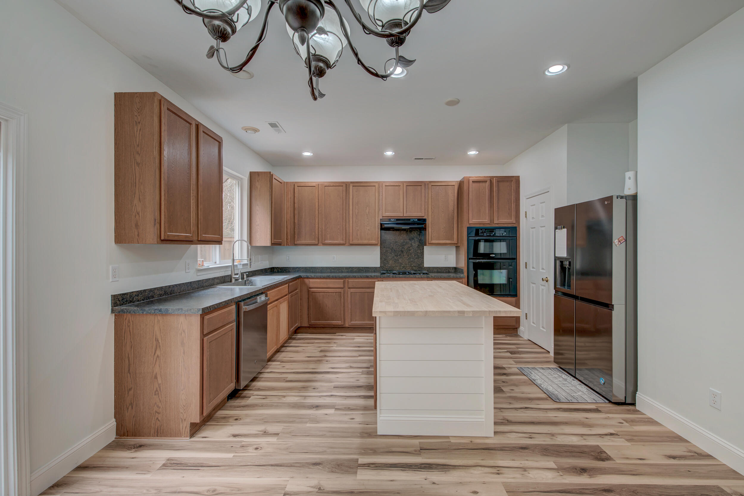 208 Woodbrook Way Moncks Corner, SC 29461 - Photo 7 of 55 _DSC9564_5_6_7_8