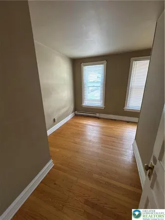 $1,275 | 922 West Court Street, Unit 2, Allentown, PA 18101