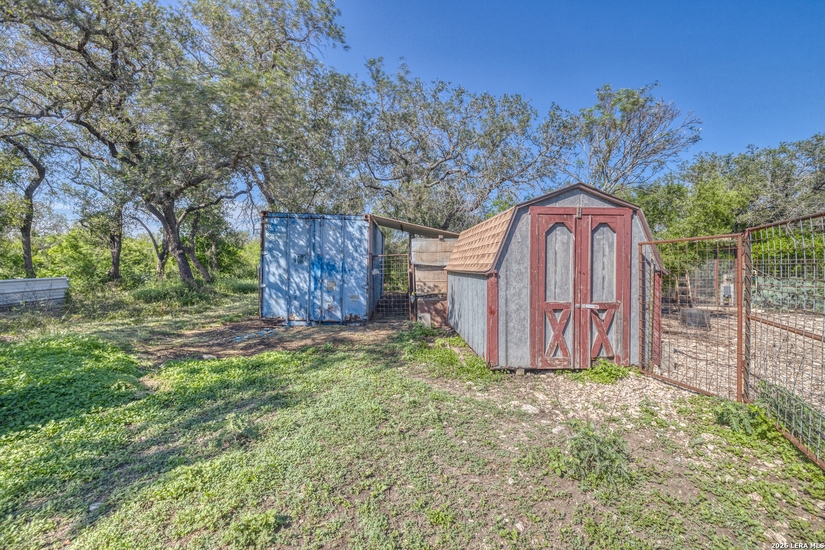 335 Sunset Ridge Road Uvalde, TX 78801 - Photo 28 of 36