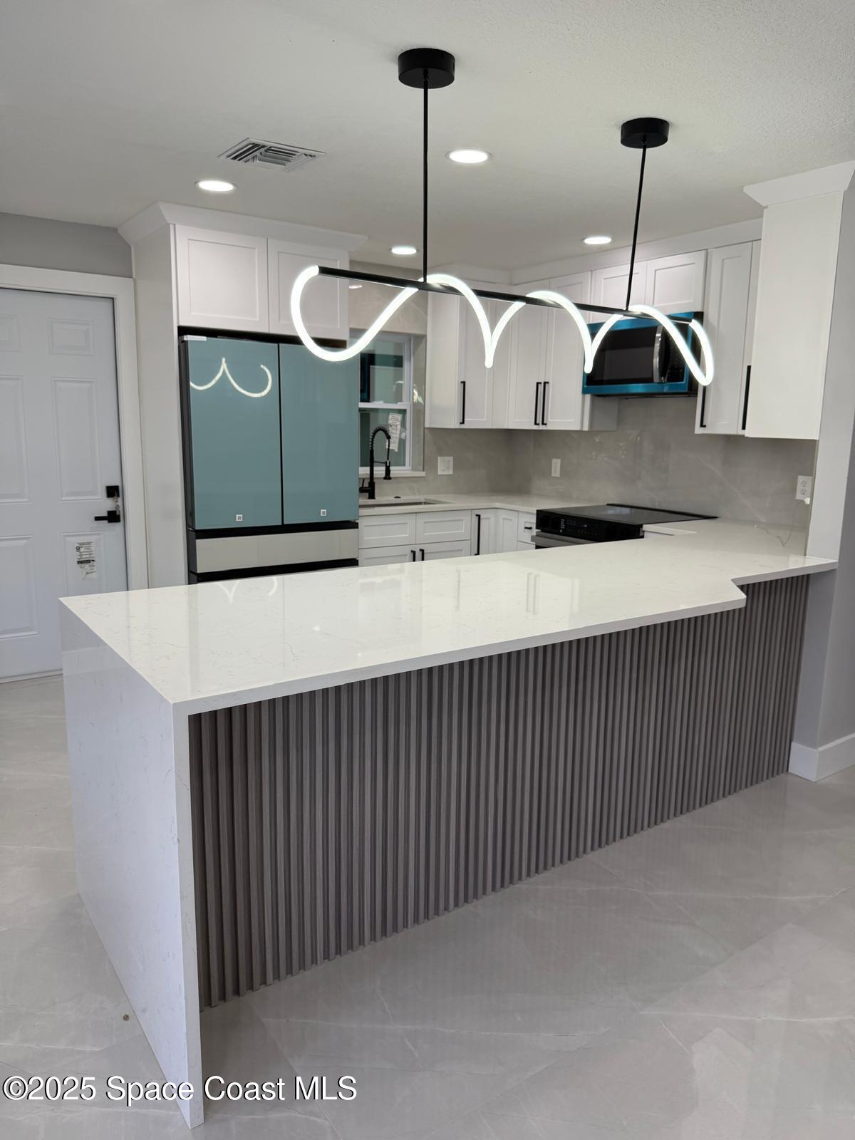 2374 Post Road Melbourne, FL 32935 - Photo 6 of 23 PHOTO-2025-07-08-08-27-49