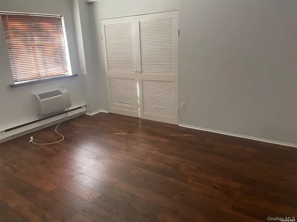 $3,100 | 530 Hudson Avenue, Unit B4, Cedarhurst, NY 11516