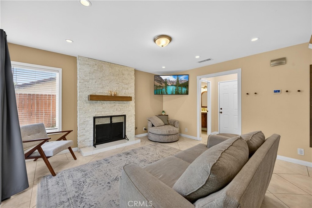 11251 Green Arbor Drive Riverside, CA 92505 - Photo 15 of 43