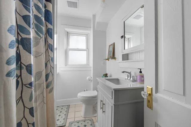 $520,000 | 3 East Slade Street, Palatine, IL 60067