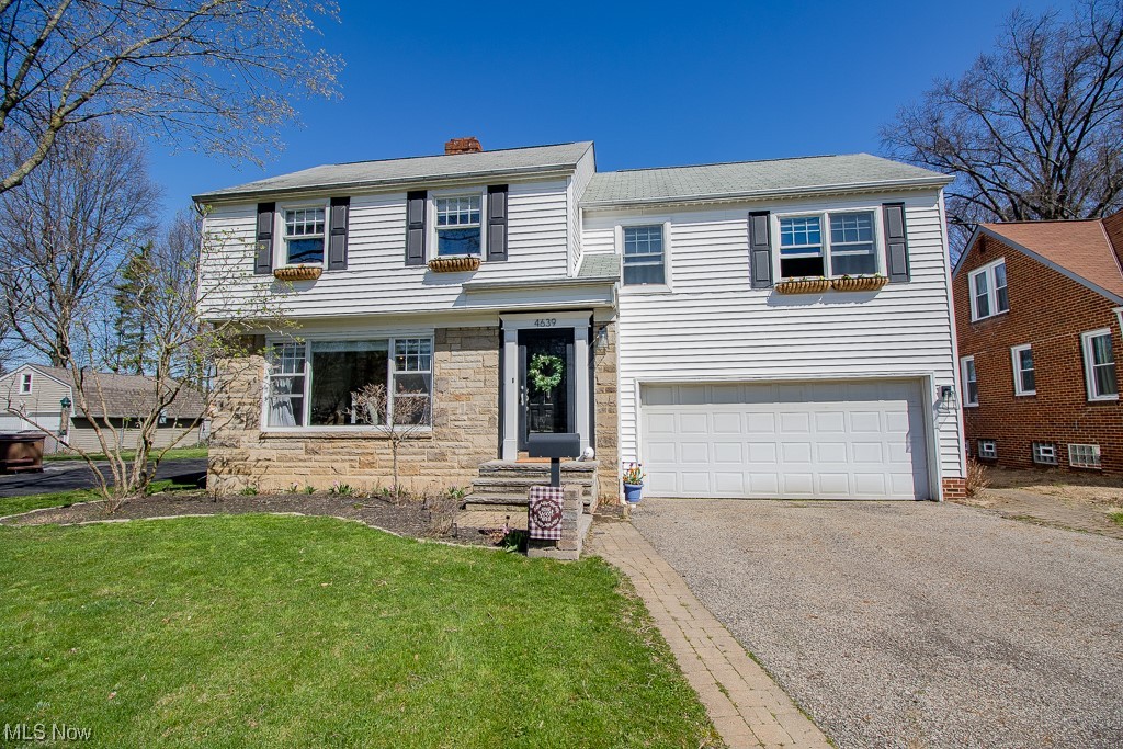 4639 Anderson Road Cleveland, OH 44121 - Photo 1 of 35