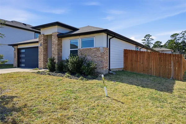 $2,250 | 14251 Big Bend Drive, Conroe, TX 77384