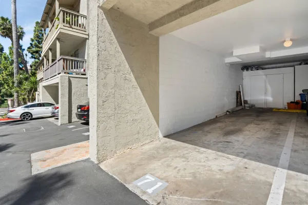 $650,000 | 3975 Hortensia Street, Unit E7, San Diego, CA 92110