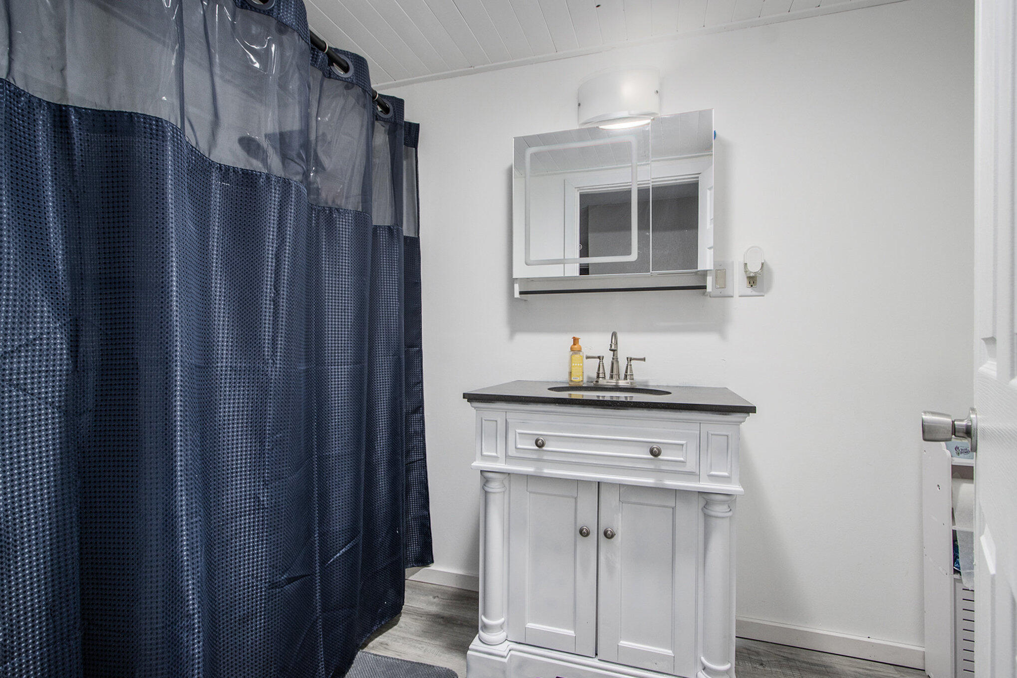 2105 Gull Road Kalamazoo, MI 49048 - Photo 10 of 13 013_file_641