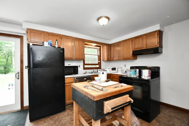 $1,800 | 22 Lord Brook Road, Unit 1, Rindge, NH 03461