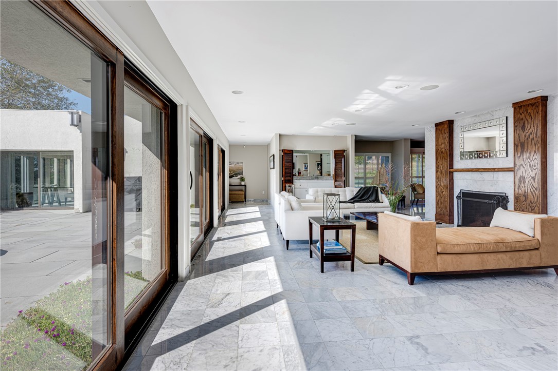 111 Ocean Avenue Newport, RI 02840 - Photo 12 of 46 Living area to courtyard