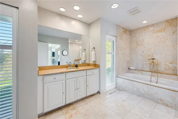 $10,000 | 111 Ocean Avenue, Newport, RI 02840