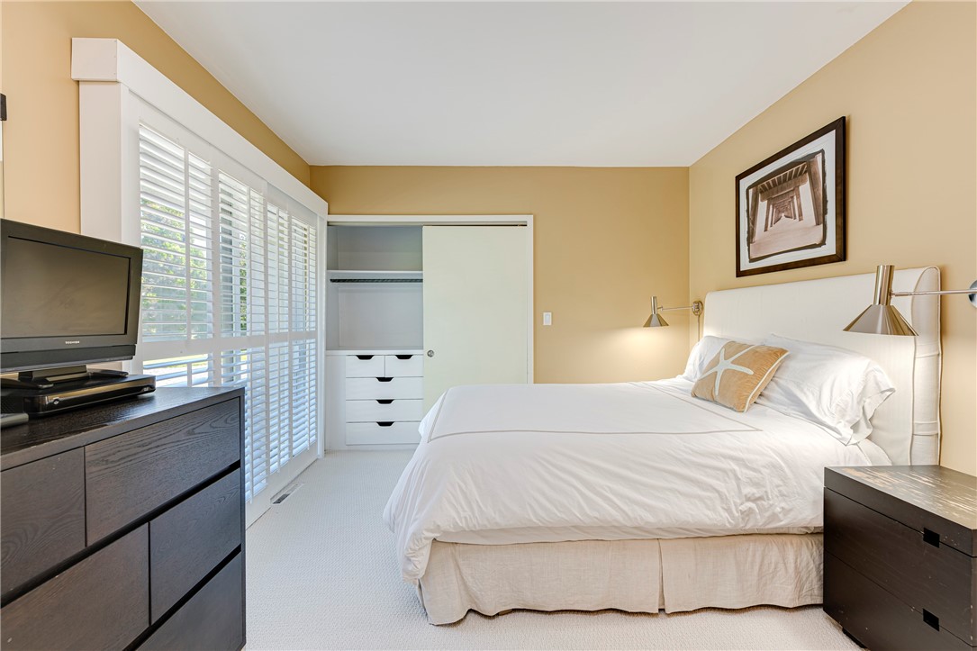 111 Ocean Avenue Newport, RI 02840 - Photo 41 of 46