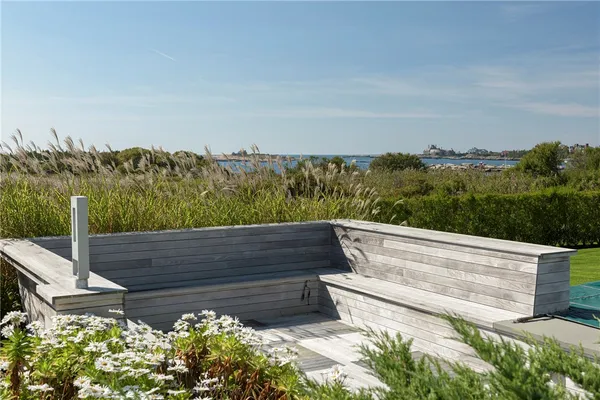 $10,000 | 111 Ocean Avenue, Newport, RI 02840