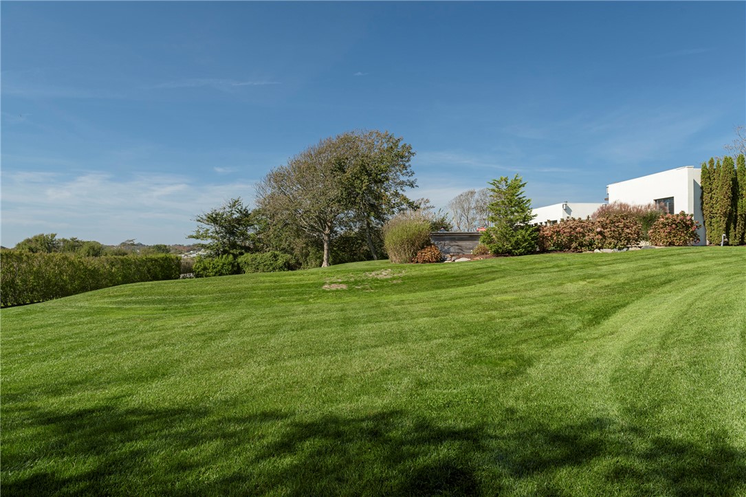 111 Ocean Avenue Newport, RI 02840 - Photo 44 of 46 Grassy open yard