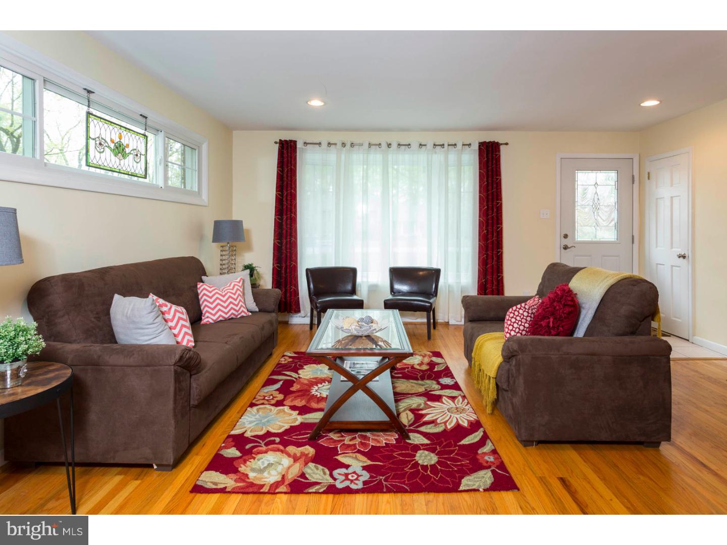 659 Crestwood Road Wayne, PA 19087 - Photo 4 of 19