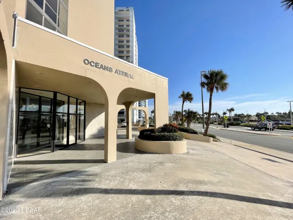 $2,500 | 3023 South Atlantic Avenue, Unit 1102, Daytona Beach Shores, FL 32118
