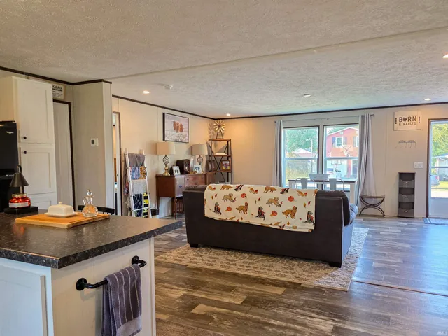 $235,000 | 969 Southeast A Street, Linton, IN 47441