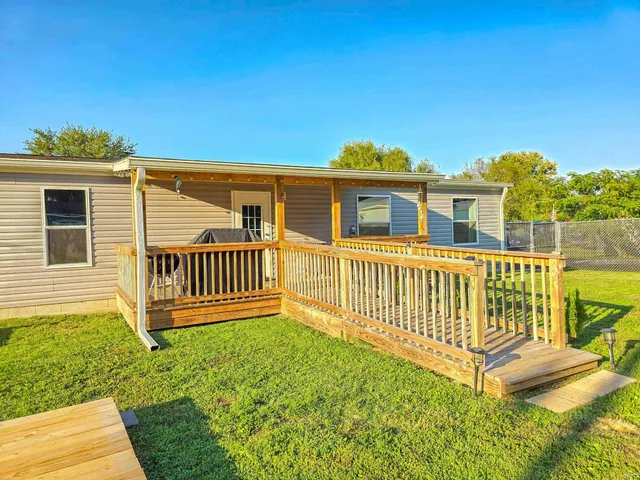 $235,000 | 969 Southeast A Street, Linton, IN 47441