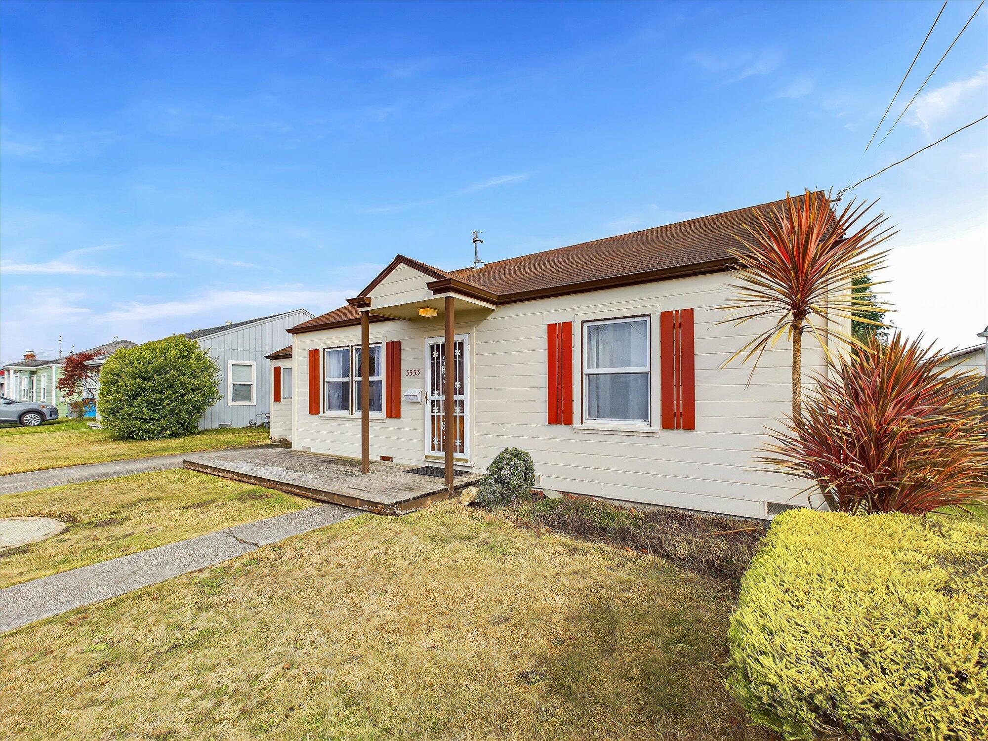 3553 Spring Street Eureka, CA 95503 - Photo 5 of 38 05-3553 Spring Street-105