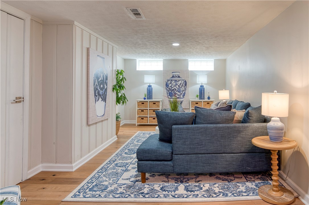 3727 Bainbridge Road Cleveland Heights, OH 44118 - Photo 25 of 31